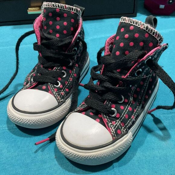 Converse Hi Top Toddler Sneakers - Picture 1 of 9